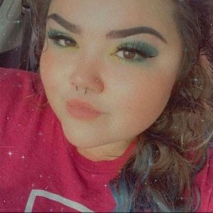 Meet your Posher, Kaitlin